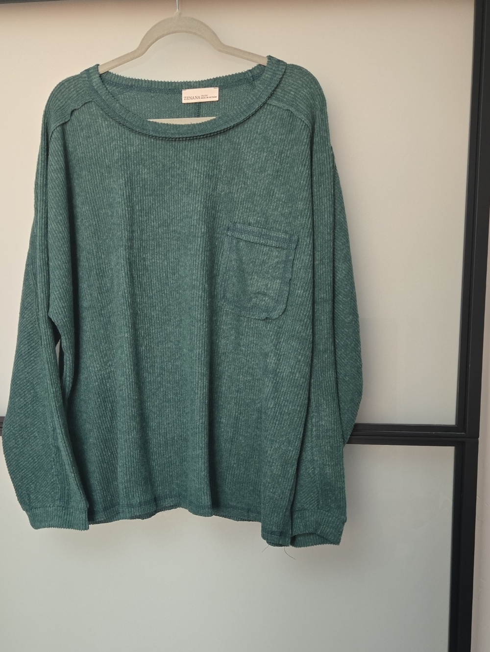 NEW ZENANA L/S HACCI TOP. 1X/2X & GREEN